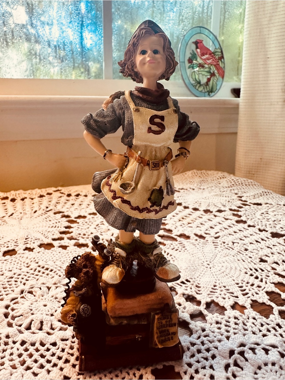 Boyds Bears Supermom Figurine in Cream Apron and Blue Dress